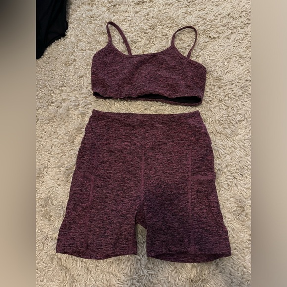 Year of Ours- SET Pink Hike Shorts and Matching Sports Bra Workout Set - Picture 6 of 6